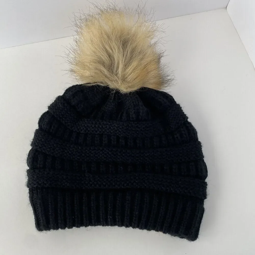 CC Chic Brand Soft Stretch Cable Knit‎ Faux Fur Pom Pom Beanie Hat Black Cozy